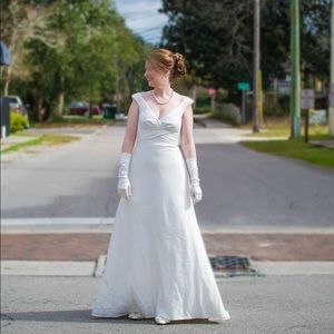 Wedding dress sweetheart neckline silhouette